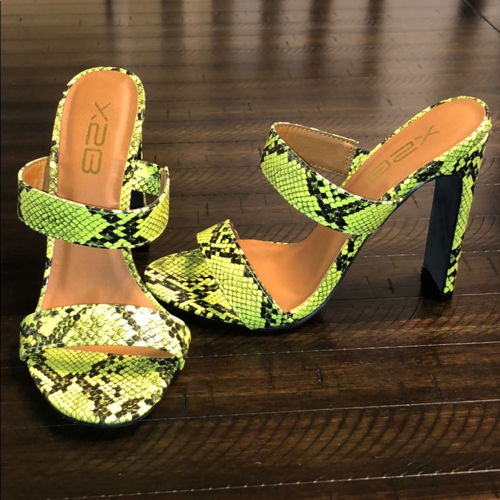Lime snake heels